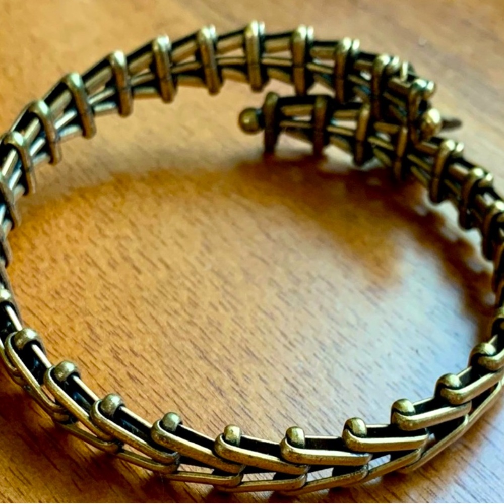 Alex and Ani Vintage 66 Gypsy Gold Metal Wrap Expandable Bangle Bracelet